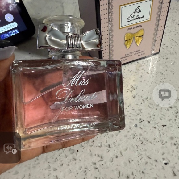 Pink Perfume - Picture 5 of 6